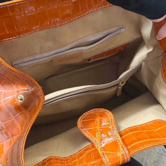 Vera Pelle Orange Crocodile-Embossed Shoulder Bag - Picture 3 of 5